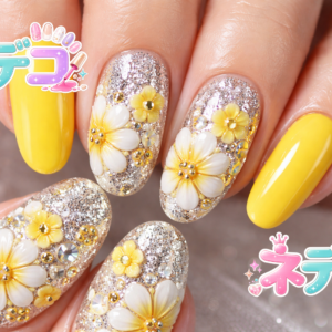 春のゴージャスネイル：イエロー×シルバーで華やかに！